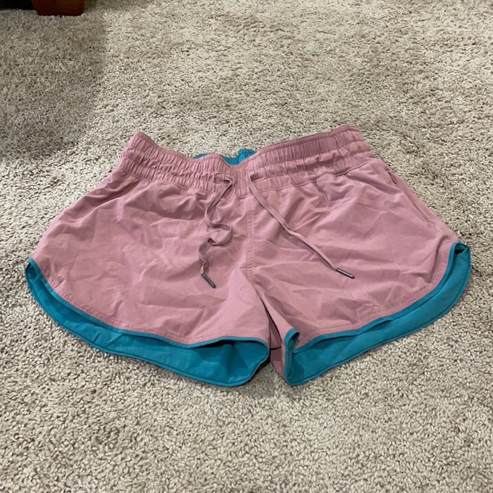 Reversible Lululemon Shorts Size 6